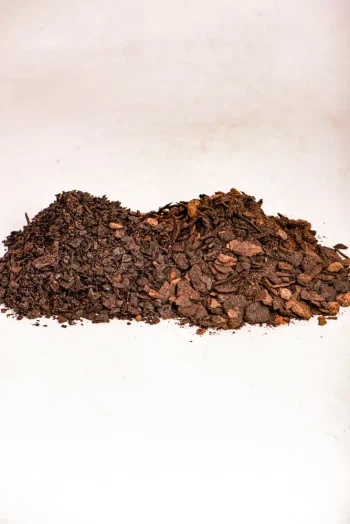 Milled Bark Growing Medium 12mm an 19mm side by side comparison